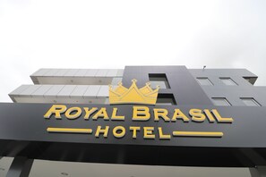 Front of property - Royal Brasil Hotel (Paramaribo)