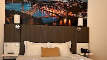 Habitación doble estándar, con acceso para personas discapacitadas | Wifi gratis y ropa de cama