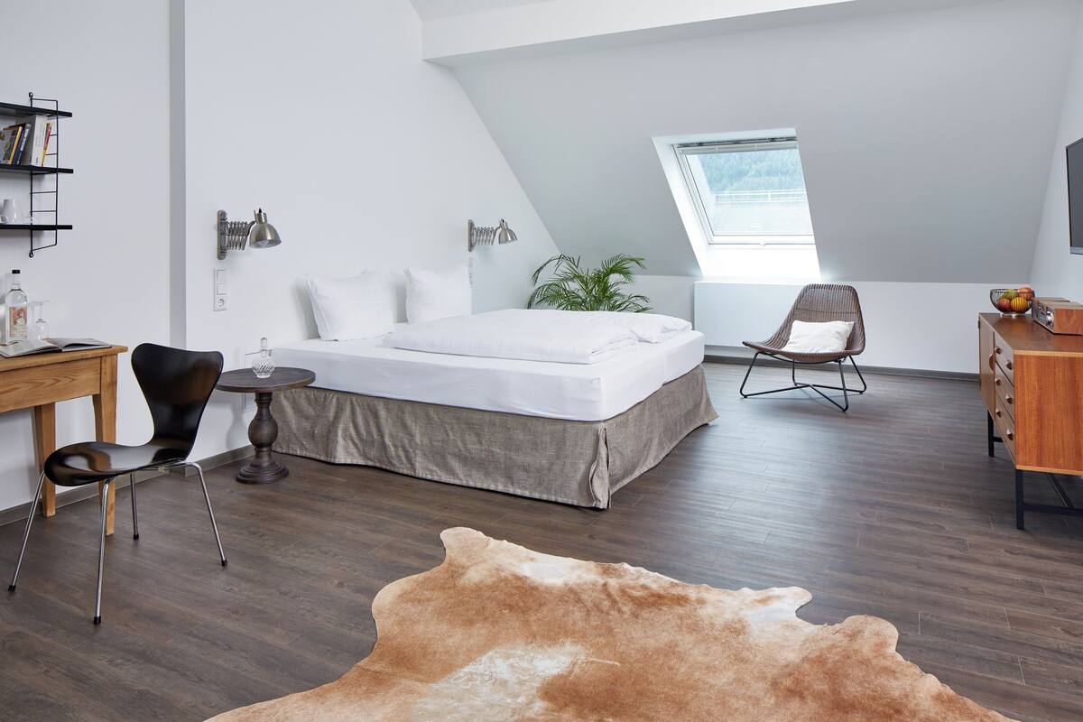 익스클루시브 더블룸 | 책상, 무료 WiFi, 침대 시트