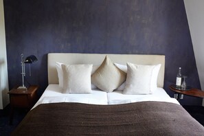 Comfort Double Room | Living area | Flat-screen TV - Trabener Hof - by neugart (Traben-Trarbach)