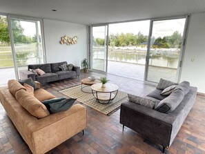 Villa Carpe Diem | Living area | Foosball, table tennis -  Les Etangs de la Bassée (Gravon)