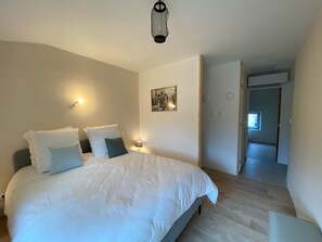 5 bedrooms, internet - Farmhouse in Drome Provençale (Bouchet)