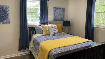 2 bedrooms, iron/ironing board, free WiFi, bed sheets