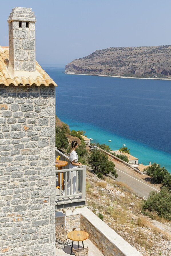 Terrace/patio - Trapela Limeni Luxury Suites (East Mani)