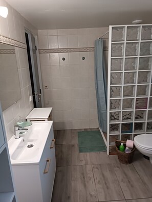 Dusch och hårtork