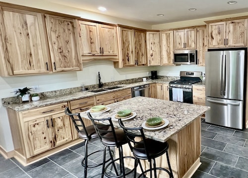 Private Ridge top Cabin/House