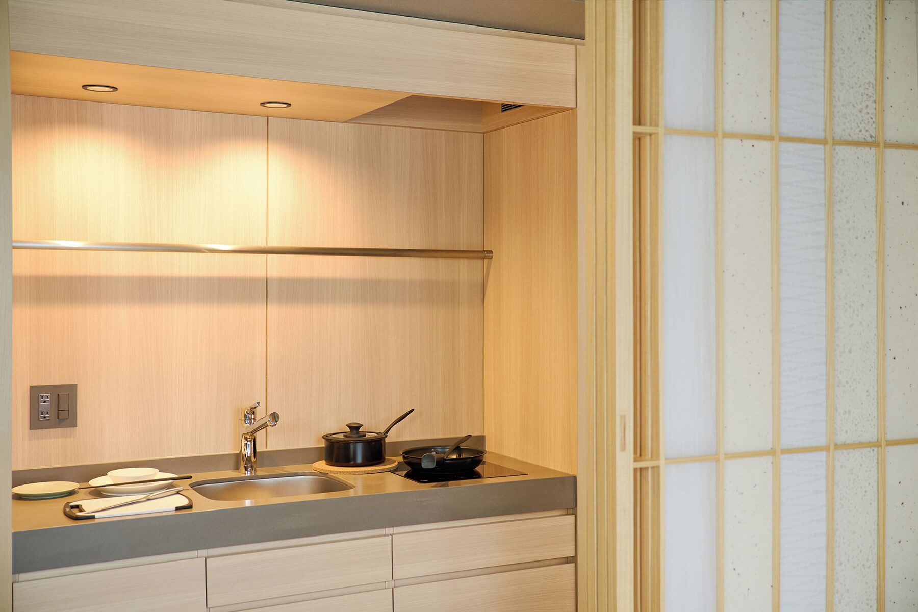 OMOハウス キッチン付 | 高級寝具、セーフティボックス (室内)、防音設備、WiFi (無料)