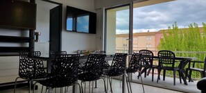 Dining - Apartment T4,air-conditioned,3bedroom,sleeps 8, Narbonne, Montpellier, Cap d'Agde (Valras-Plage)