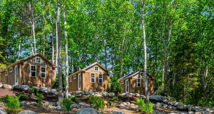Coastal Maine Getaway in the woods with Sauna - Hour from Acadia - Cabin #4 Oak