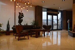 32-inch Smart TV with satellite channels, TV, heated floors - Gorukle Alpas Yasam Hotel (Bursa)