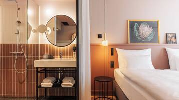 1 bedroom, hypo-allergenic bedding, in-room safe, desk