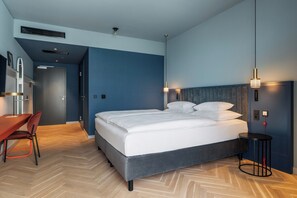 Superior Double Room | Hypo-allergenic bedding, in-room safe, desk, laptop workspace - Hotel Galántha (Eisenstadt)