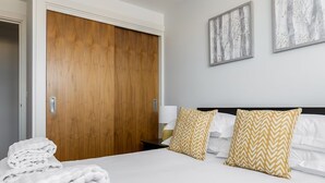 Cottage | 2 bedrooms - Honeybee (Poole)