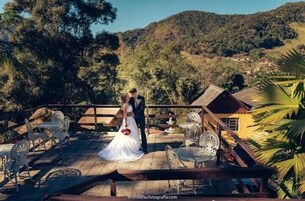 Couples’ dining
