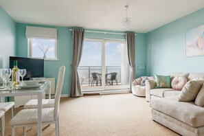 Cottage | Living room - Ocean Breeze (Poole)
