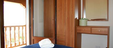 6 makuuhuonetta, Wi-Fi, vuodevaatteet