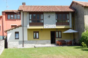 Exterior - Gestiona2R-House with farm in beautiful village of Llanes (Llanes)