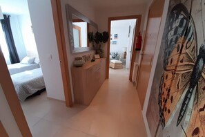 2 bedrooms, Internet, bed sheets