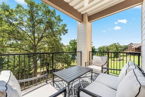 Property grounds - Spectacular 3 Bedroom Lakefront Condo (Branson)