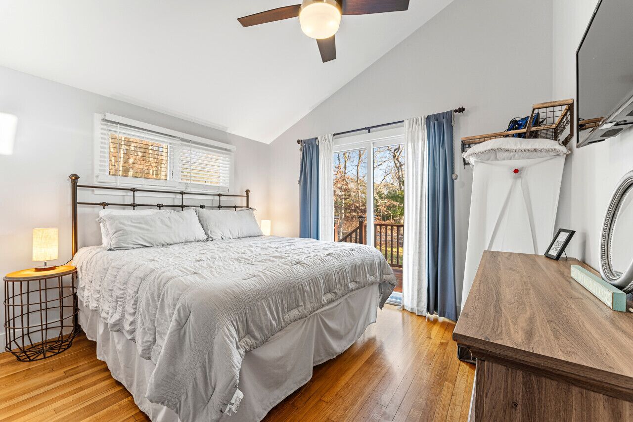 Fresh Pond Chateau | Newly Renovated Bright & Cozy