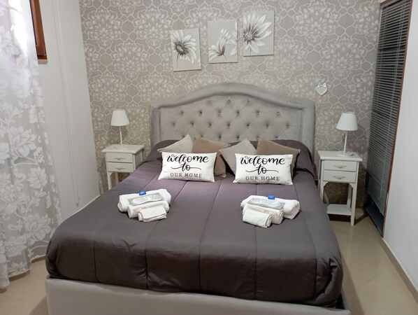 1 camera, Wi-Fi gratuito, lenzuola