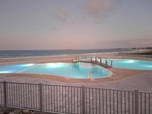 Outdoor pool - Studio Ocean Sunrise, breathtaking sea view, swimming pool on Orient Bay beach (Cul-de-Sac)