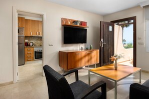 雪櫃、微波爐、焗爐、咖啡機/沖茶器