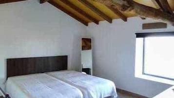 2 Schlafzimmer, Bügeleisen/Bügelbrett, Reisekinderbett, kostenloses WLAN