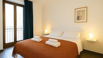 2 chambres, fer et planche Ă repasser, Wi-Fi gratuit, draps fournis