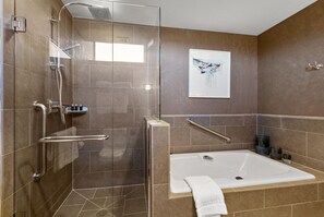  milieuvriendelijk toiletgerief, een haardroger