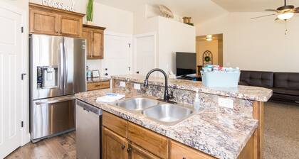 Affordable Family Getaway- 90 minutes to Yellowstone