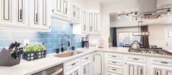 Newly Updated Modern Home Near Downtown & Airport!