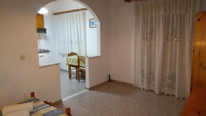 Kamer, 1 twee- of 2 eenpersoonsbedden | Gratis wifi, beddengoed