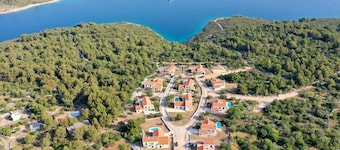Villa Ella with private pool and spacious garden