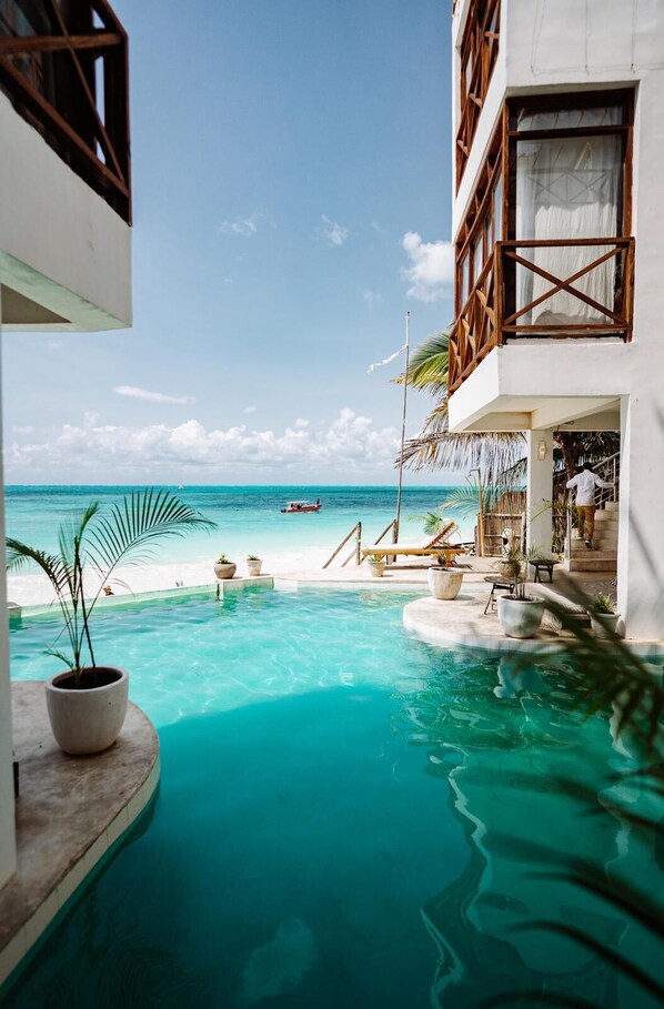 Alberca al aire libre