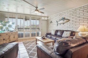 TV, lettore DVD, studio