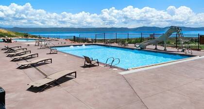 7 acre Estate in Gated Reserve Community with Access to Pools, Beach, & Trails