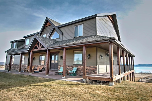 Twin Elks east facing