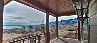 7 acre Estate in Gated Reserve Community with Access to Pools, Beach, & Trails