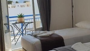 Unclassified image, 5 of 30, button - Kamara rooms in Naousa (Paros)