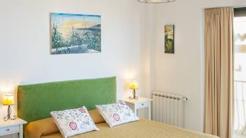 3 chambres, fer et planche Ă repasser, lit parapluie, Wi-Fi gratuit