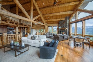 TV, fireplace - 140 Serapio Ln (Telluride)