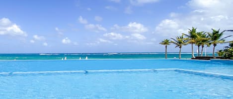 Privatstrand in der Nähe, Shuttle zum Strand, Cabañas (gegen Gebühr)