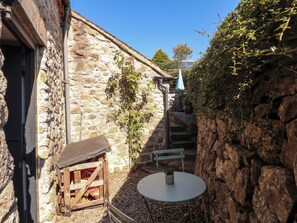 Terrace/patio - Dragon Hill Barn (Matlock)