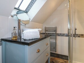 Chuveiro, secador de cabelo