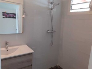 Shower, toilet paper