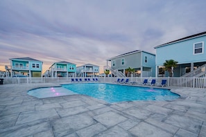 Outdoor pool - Reel Swell Life- New Construction close to Beaches/Boat Ramps/Entertainment (Rockport)