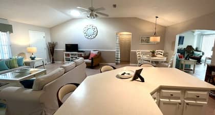 2 bedrm, den, 2 living rms, 2 baths, near Spanish Springs, golf cart included,