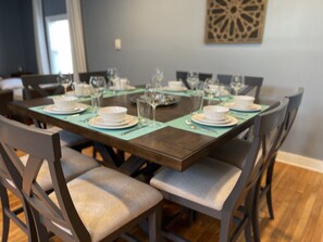 Dining - MODERN MASSIVE LARGE GROUP 3800sf MIT HARVARD BOS (Somerville)