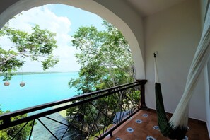 Grand-Zimmer, Terrasse, Blick auf die Lagune